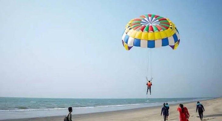 কক্সবাজারে প্যারাসেইলিং কার্যক্রম বন্ধ ঘোষণা,পর্যটক নিহতের ঘটনায় মামলা